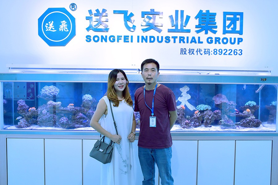 熱烈歡迎臻達燈飾工程領(lǐng)導蒞臨我公司考察！